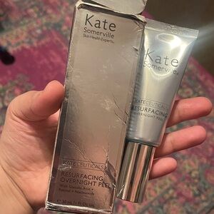 Kate Somerville 
KateCeuticals® Resurfacing Overnight Peel